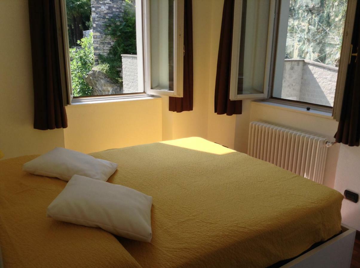 Larius Apartment Parking Carate Urio Exterior foto